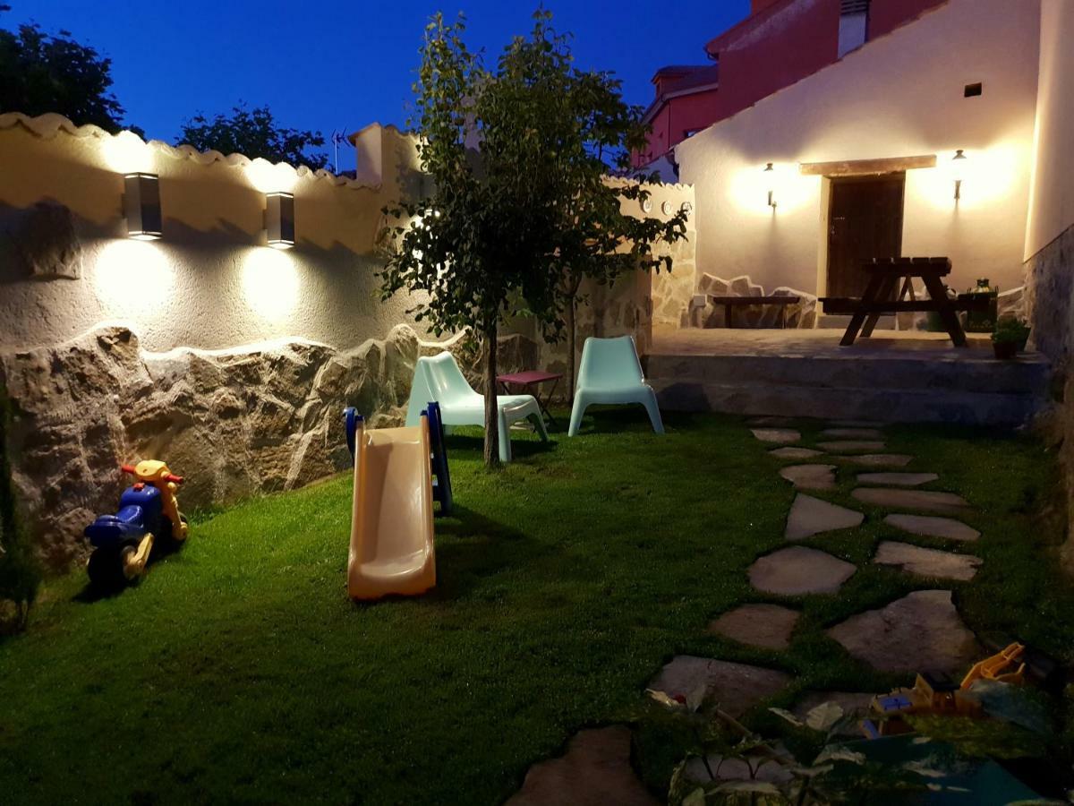 Entreacebedas Rural&Vacaciones, Alojamientos Con Jardin Privado Piscina Gratis En Julio Segóvia Exterior foto